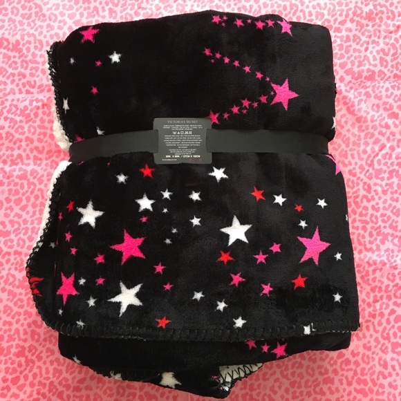 Victoria’s Secret Stars Sherpa Blanket New With Tag - Picture 7 of 8